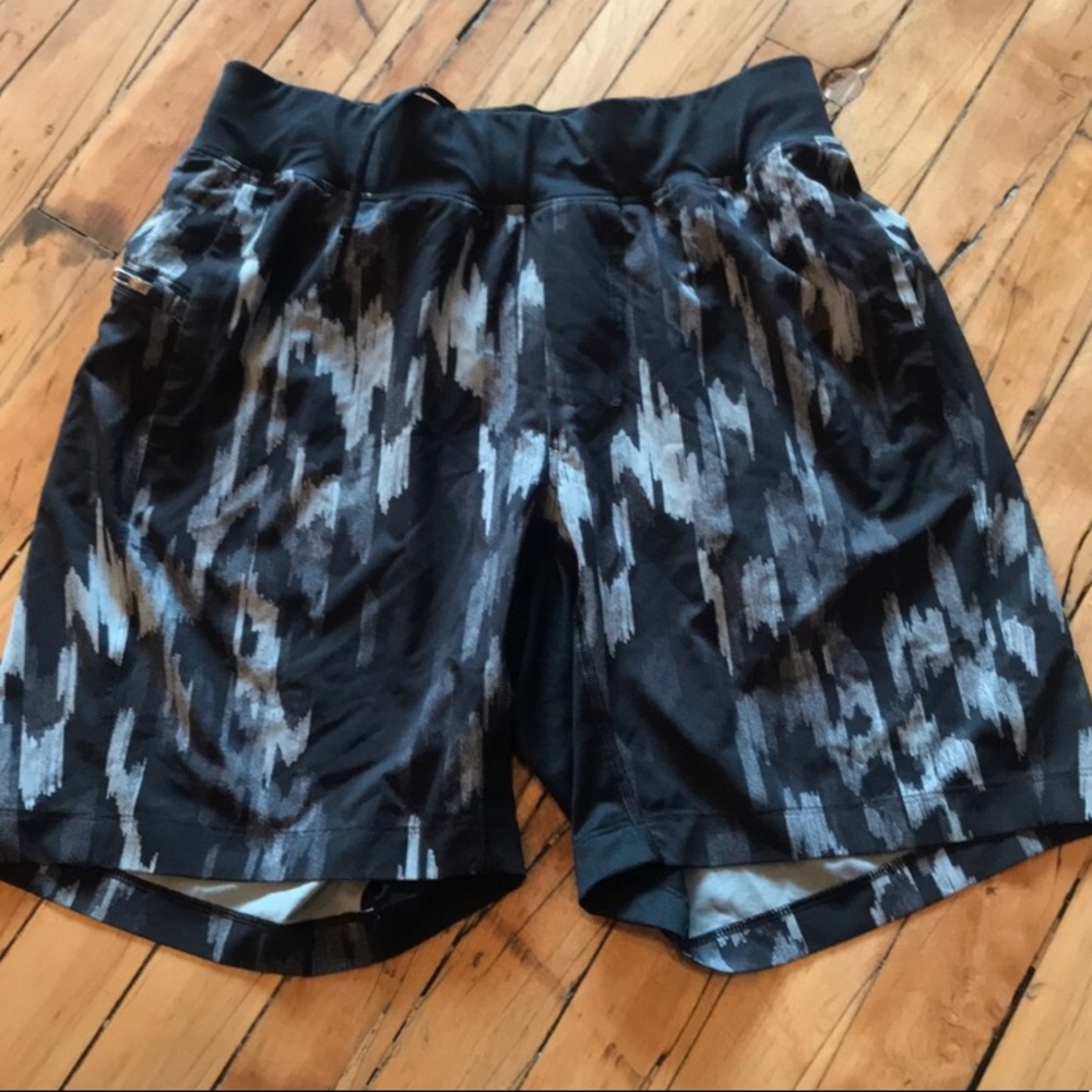 THE lululemon athletica shorts